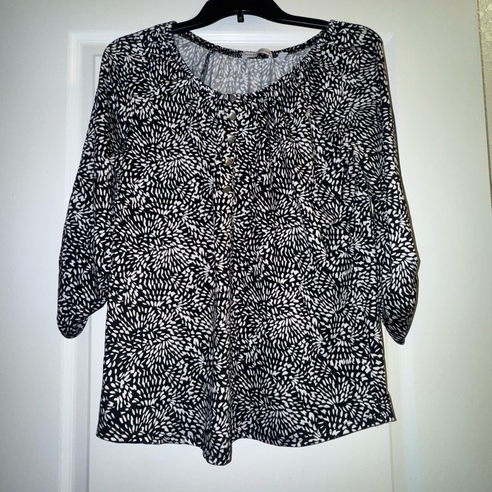 Notations Black and White Leaf Print Blouse